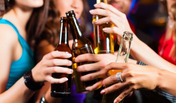 Adolescentes alcohol