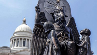 Estatua de Satanás