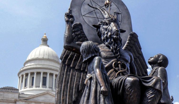 Estatua de Satanás