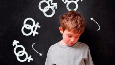 Adoctrinamiento homosexual