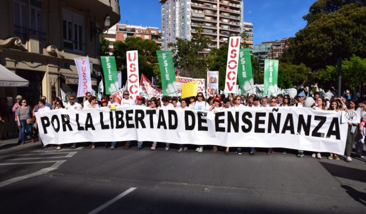Educación concertada - Manifestación libertad